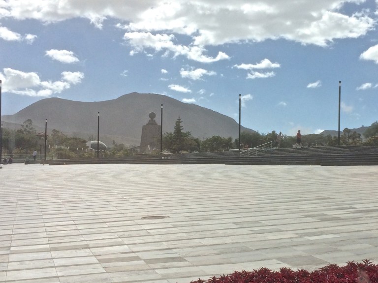 Equator monument Quito IMG_3638